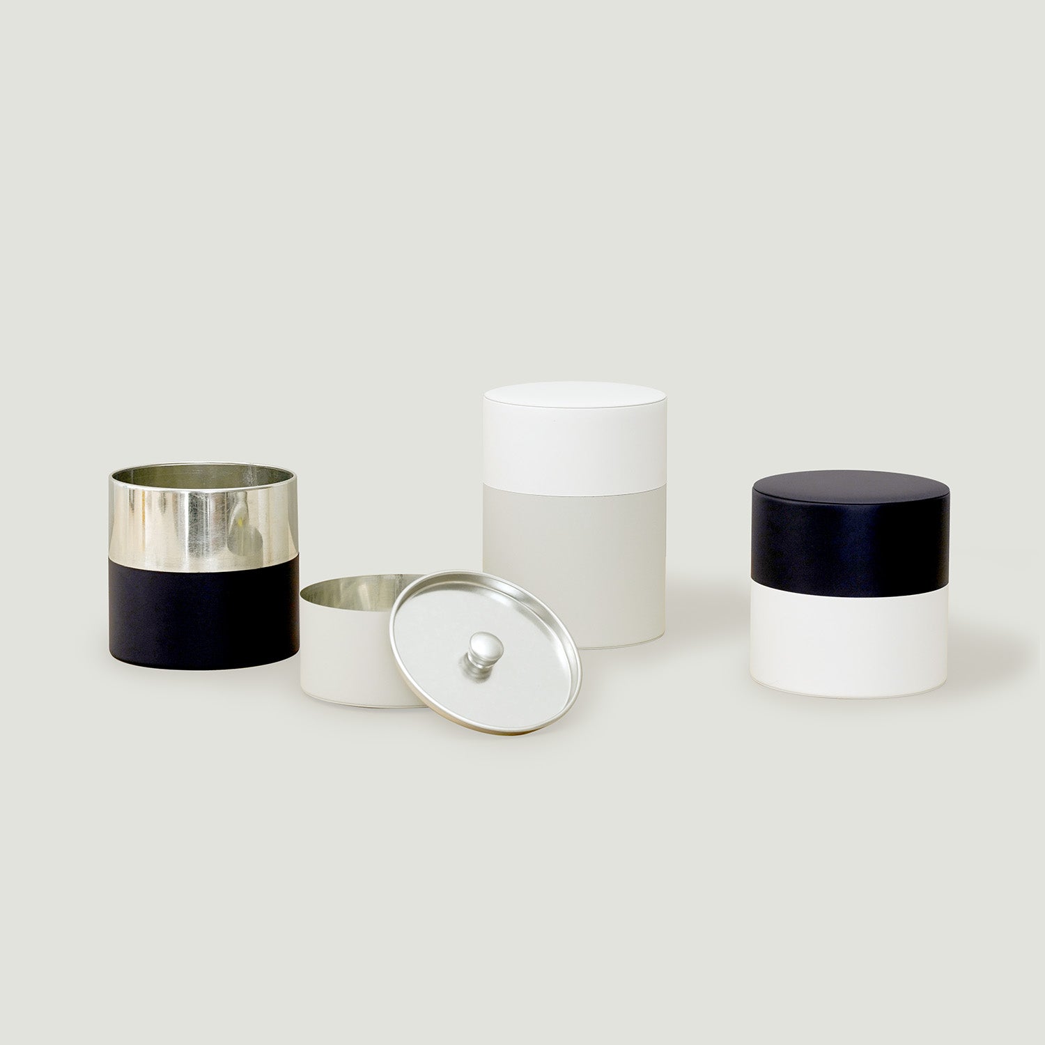 TIN CADDY two-tone 3個セット 蓋を開けたところ ブリキのキャニスター
