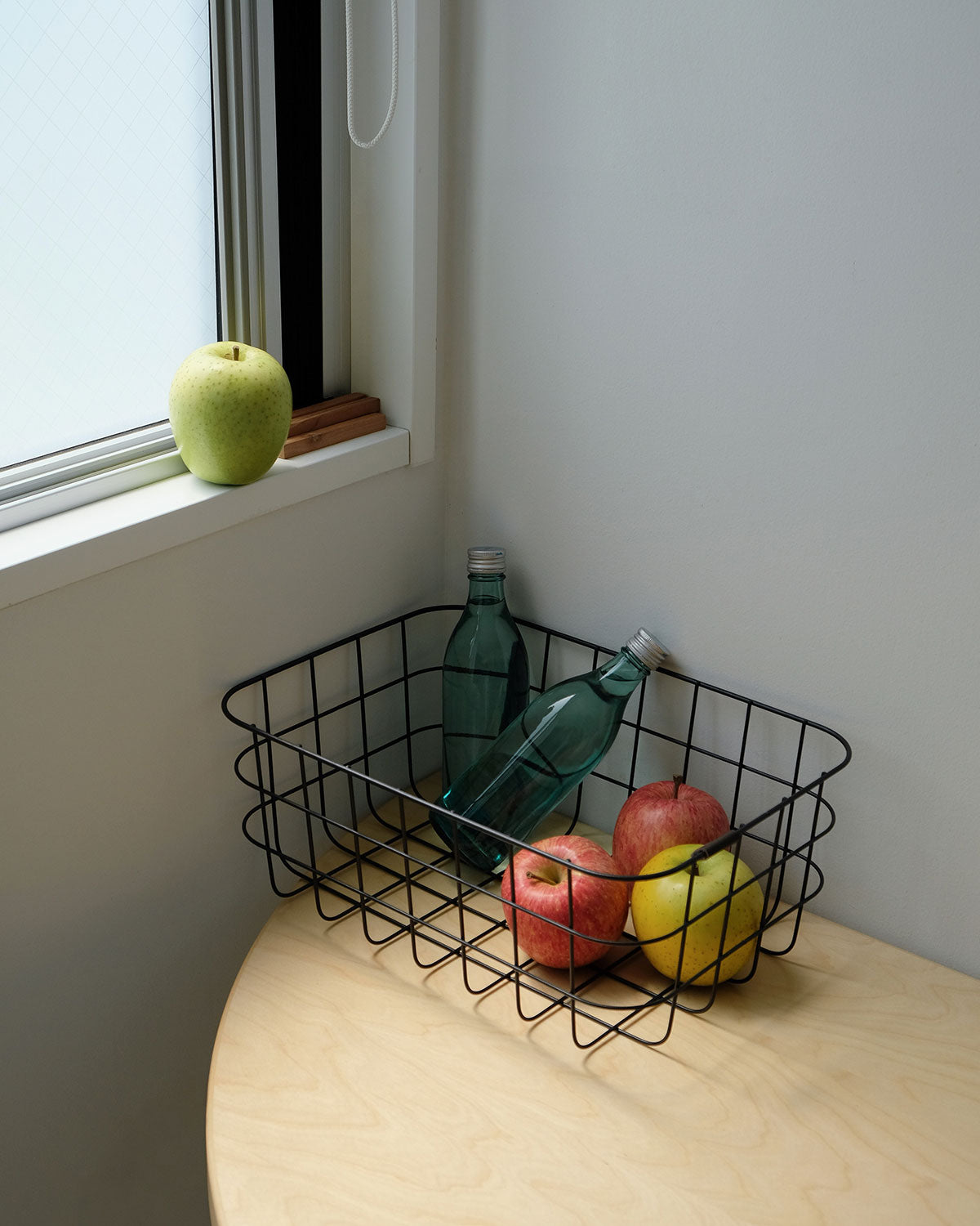 WIRE BASKET